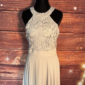 Lulu's Exclusive Wedding/Bridesmaid Maxi Dress. Size Medium. Light Grey Lace.